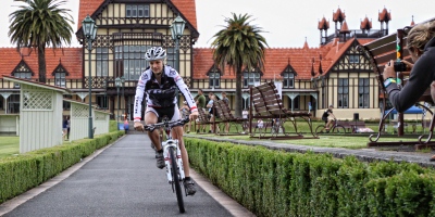 400x200 Mountain Bike in Government Gardens