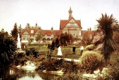 Main Bath House Building, Government Gardens, c 1910. Parkerson Photographic Collection, Rotorua Museum